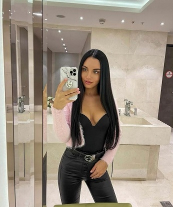 Нежная и страстная блондинка приглашает на встречу ценителя красоты и удовольствия. Гарантирую максимум положительных эмоций и ни секунды скучного времяпрепровождения. Все как на фото, приезжай и убедишься сам! 3402, 22 года